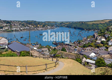 Yachten auf Fluss Fowey Cornwall aus Polruan in Sommer Abbildung Stockfoto