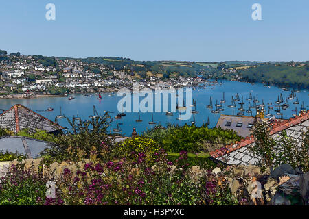 Yachten auf Fluss Fowey Cornwall aus Polruan in Sommer Abbildung Stockfoto