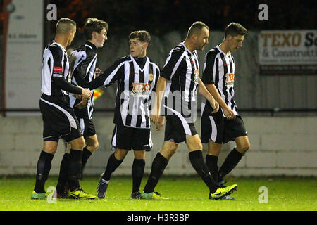 Heybridge Spieler feiern ihr erste Ziel - Heybridge Swifts Vs Romford - Ryman League Division One North Fußball an Scraley Road, Heybridge, Essex - 11.04.14 Stockfoto