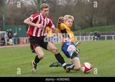 Lewis Smith in Aktion für unterstützt - AFC unterstützt Vs Cray Wanderers - Ryman League Premier Division Fußball im Stadion - 17.03.12 Stockfoto