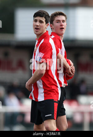 Mitchell Stuart-Evans (L) und Ross Wall unterstützt - AFC unterstützt Vs Horsham - Ryman League Premier Division Fußball im Stadion - 13.03.10 Stockfoto