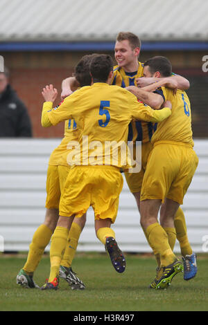 Romford Spieler feiern ihren Tor von Paul Clayton - Maldon & Tiptree Vs Romford - Ryman League Division One North Fußball - 16.03.13 Stockfoto