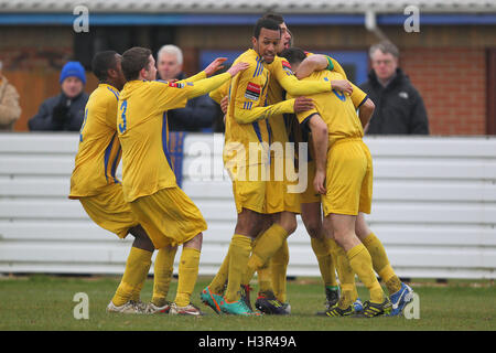 Romford Spieler feiern ihren Tor von Paul Clayton - Maldon & Tiptree Vs Romford - Ryman League Division One North Fußball - 16.03.13 Stockfoto