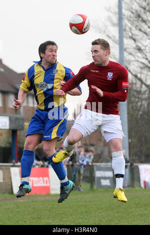 Rikki Mackin in Aktion für Romford - Potters Bar Town Vs Romford - Ryman League Division One North Fußball - 03.12.11 Stockfoto