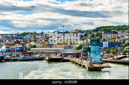 Blick auf den Fährhafen in Horten in Norwegen Stockfoto