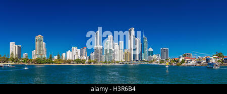 SURFERS PARADISE, ÖST - 5. September 2016 Panorama Skyline von Surfers Paradise, Gold Coast. Es eines Australien der ikonischen Küsten Tou Stockfoto