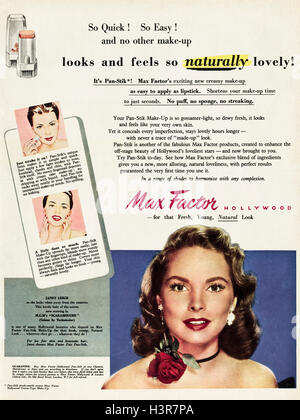 1950er Jahre Werbung Anzeige aus original alten Oldtimer Magazin datiert 1952 Werbung für Max Factor Kosmetik mit Janet Leigh Stockfoto