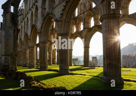 Rievaulx Abbey, in der Nähe von Helmsley, North Yorkshire Stockfoto