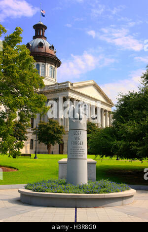 Das Polizei-Denkmal außerhalb der South Carolina State Capitol building in Kolumbien Stockfoto