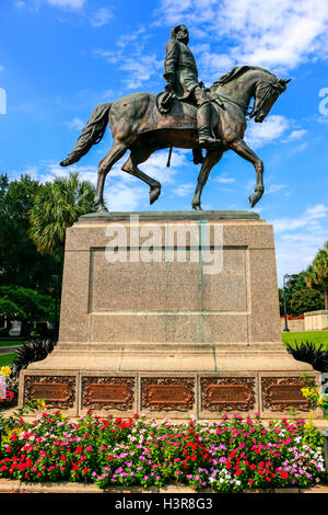 Satzung, die außerhalb des State Capitol Gebäude in Columbia, South Carolina, Wade Hampton gewidmet. Stockfoto