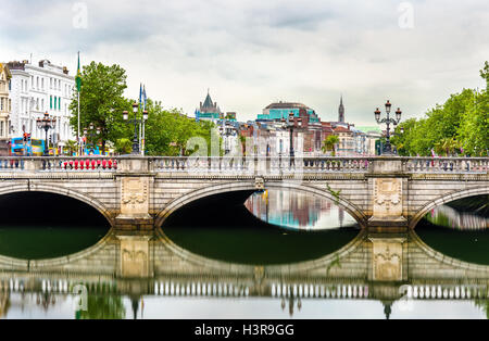 Ansicht von Dublin mit der O' Connell Bridge - Irland Stockfoto