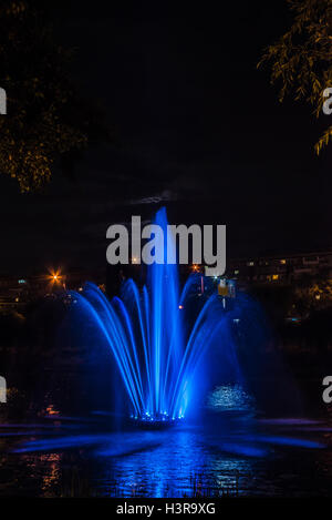 Licht und Musik Fontäne am Rusanovka. Kiew. Ukraine Stockfoto