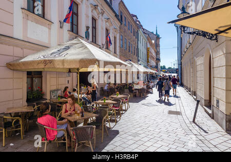 Cafés und Bars auf Panská in der Altstadt, Bratislava, Slowakei Stockfoto