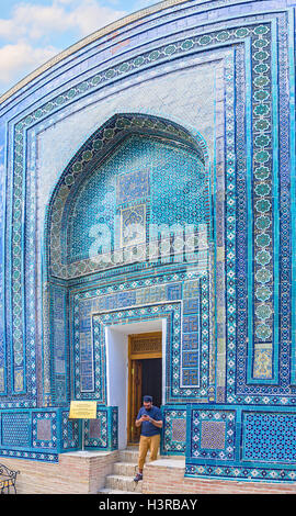 Das Amirzade-Mausoleum, das den Sohn von Amir bedeutet, ist der Teil der mittleren Mausoleen Gruppe in Shah-i-Zinda Komplex Stockfoto