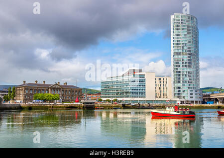 Ansicht von Belfast mit dem Fluss Lagan - Vereinigtes Königreich Stockfoto