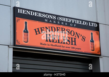 Hendersons lustvoll ein Gewürz ähnlich wie Worcestersauce lustvoll wurde in Sheffield, South Yorkshire seit 1885 hergestellt Stockfoto