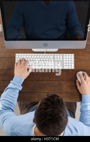 Mann mit computer Stockfoto