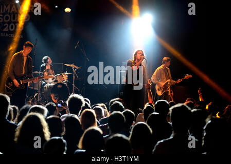 BARCELONA - 25 Mai: Iceage (Punk-Rock-Band) führt in Apolo Stadium Primavera Sound Festival 2015 (PS15). Stockfoto