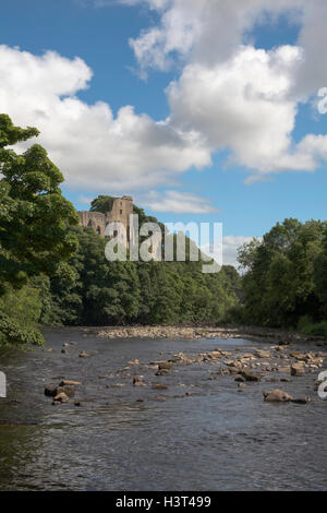 Barnard Castle über The River Tees Barnard Castle County Durham England im Sommer Stockfoto