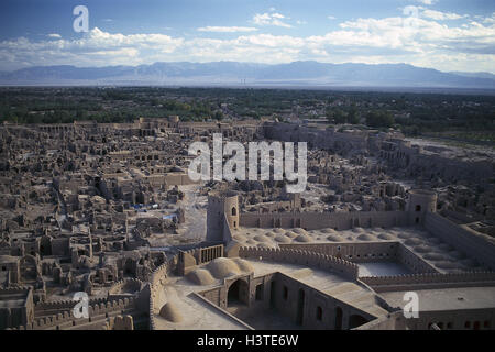 Provinz Kerman, Iran, Bam, Blick auf die Stadt, Damm, dem Nahen Osten, Befestigung vorne Osten, Nahost, Oasenstadt, Stadt, Geisterstadt, mucky Einstellung, mucky Architektur, Baustil, Tradition, Wehrmauer, Stadtmauer, Burg, Wehrmauer, Stockfoto