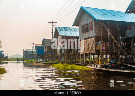 Traditionellen Pfahlbauten Häuser am Inle-See, Nampan, Shan State in Myanmar Stockfoto