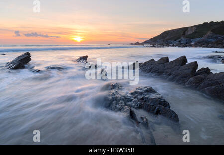 Sonnenuntergang am Dollar Bucht in der Nähe von Gunwalloe Stockfoto