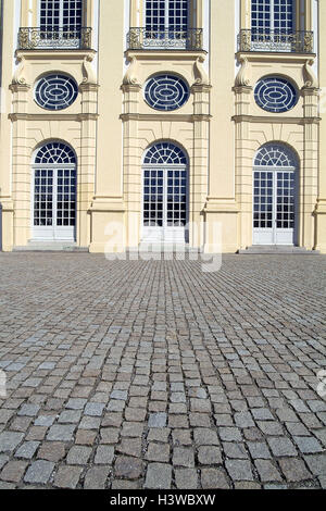 Deutschland, Oberbayern, Creme Schleien nach Hause, New Castle, Fassade, detail, Europa, Bayern, Schleien Haus, Gebäude, Struktur, barocke Schloss, Architektur, baut im Jahre 1701 - 1719, Baustil Barock, Hofgarten, Schloss Hof, Kultur, Ort der Intere Stockfoto