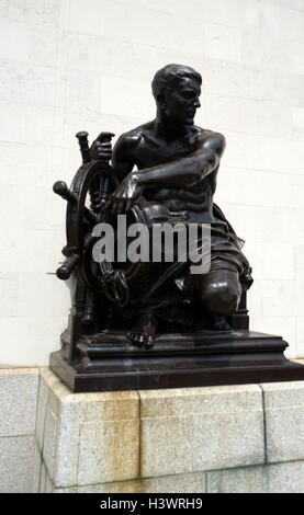 Statue von Albert Toft, 1924, außerhalb der Halle der Erinnerung, Birmingham, England. Das Leben in der Welt krieg ich Sie als Vertreter der Marine zu gedenken. Stockfoto