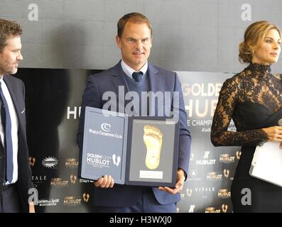 Monaco, Monaco. 11. Oktober 2016. Monaco, 11. Oktober 2016: Golden Foot Hublot Football Awards im Yacht Club Monaco mit Frank de Boer | Verwendung Weltweit © Dpa/Alamy Live-Nachrichten Stockfoto