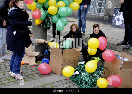 Kopenhagen, Dänemark. 13. Oktober 2016. Studentischen Protest Rallye Vorbereitungen in in Kopenhagen. Bildnachweis: Francis Joseph Dean/Deanpictures/Alamy Live-Nachrichten Stockfoto