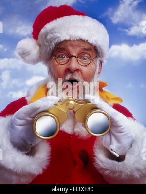 Santa Claus, Fernglas, Mimik, ist erstaunt, überrascht, Porträt, Composing, Studio, bewölkten Himmel, Weihnachten, Weihnachten, Weihnachtsmann, Santa, Entdeckung, Beobachtung, schauen, beobachten, staunen, Erstaunen, Überraschung Stockfoto