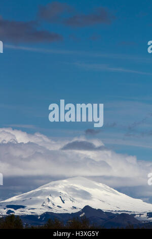 schneebedeckte Hekla Stratavolcano Island Stockfoto