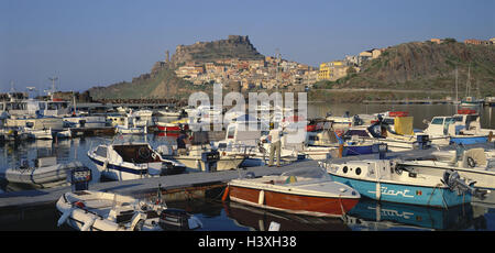 Italien, Sardinien, Provinz Sassari, Castelsardo, lokale Ansicht, "Rocca", Befestigung, Hafen, Boots Insel, Mittelmeer, Sardinien, Westküste, Ort, Bucht, Burg, Festung, Schloss Genüser Stockfoto