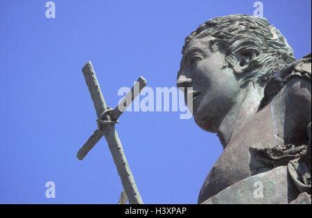 Trapani, Italien, Sizilien, San Vito lo Capo, Hafen, des Heiligen Denkmal, detail, Europa, Süd, Europa, Mittelmeerraum, Insel im Mittelmeer, Insel, Provinz, Hafen, Stadt, Denkmal, Skulptur, Mann, Kopf, Kreuz, Symbol Stockfoto