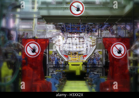 Automobilindustrie, Opel, Fließband, Roboter im Inneren, Produktion, Fabrik, Wehrmacht, Auto Opus, Autos, Produktion, Produktion, Batch-Verarbeitung, Deutschland, Bochum Stockfoto