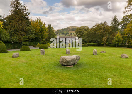 Plas Newydd Llangollen und den Gorsedd Steinkreis errichtet 1908 für eine eisteddfod Stockfoto