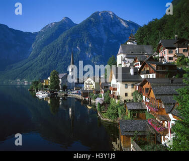 Österreich, Salzkammergut, Hallstatt, lokale Ansicht, Kirchen, See, Europa, Bundesland Oberösterreich, Ansicht, Markt Pfarrei, Gemeinde, Ort, Blick auf die Stadt, katholische Kirche, evangelische Kirche, Häuser, Wohnhäuser, Gebäude, Hallstätter See, Westufer, sh Stockfoto