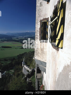 Österreich, Carinthia, hohe Ostern Witz, Berg, Ritterburg, Fenster, Ansicht, Landschaft, Europa, Hill, Kalkgestein, Galle, Schloss, Schlosspark, Festung, Struktur, Gebäude, Ort von Interesse, Kultur, Außenwand, Außenwand, Ansicht, Feld Landschaft Stockfoto