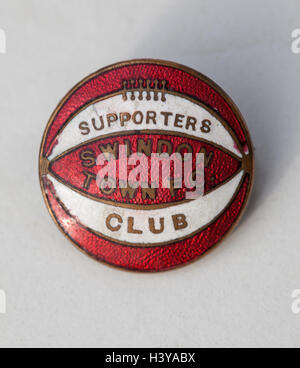 Vintage Swindon Town FC Supporters Club Badge Stockfoto