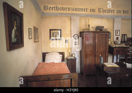 Österreich, Wien, Theater in Wien, Beethoven im Zimmer, Europa, Hauptstadt, Stadt, premunicipal Theater, Theater, Zimmer, Schlafzimmer, Studie, Erinnerung, Ludwig van Beethoven, Komponist, Bett, Kunst, Kultur, Ort von Interesse Stockfoto