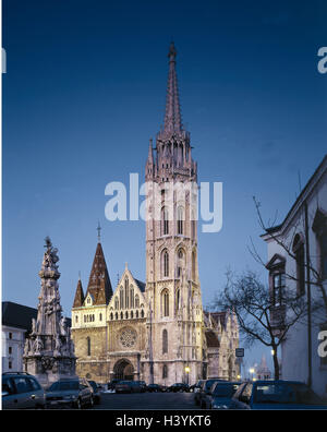 Ungarn, Budapest, Matthias Kirche, die Dreifaltigkeit Säule, Dämmerung, Europa, Hauptstadt, Kirche, Matyas Templom, Kathedrale, Krönungskirche, 1255-1269, Restaurierung, 19 Jhdt., Gothic, ehemals Pfarrkirche unserer lieben Frau, Struktur, Architektur, Trinity Raum, Raum, Säule, 14 m hoch, Kultur, Ort von Interesse Stockfoto