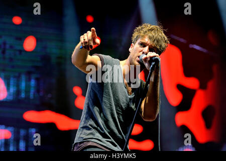 BENICASSIM, Spanien - 20 Juli: Paolo Nutini (schottischer Sänger, Songwriter und Musiker) führt auf FIB Festival am 20. Juli 2014 in Benicassim, Spanien. Stockfoto