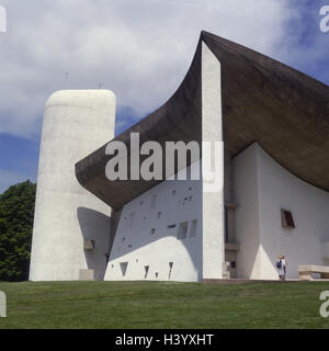 Frankreich, schließen Ronchamp, Kirche Notre-Dame-du-Haut, Europa, Ostfrankreich, Provinz Franche-Comté, Departement Haute-Saône, Sehenswürdigkeit, Wallfahrt Kirche, Kirche, Wallfahrt, sakrale Bau, Struktur, Baustil, Architektur, b zu platzieren Stockfoto