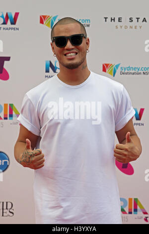 SYDNEY, Australien - 26 NOVEMBER: Stan Walker kommt für die 29. jährlichen ARIA Awards 2015 bei The Star am 26. November 2015. Stockfoto