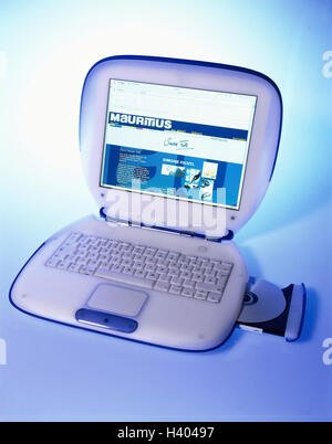 Apple iBook, desktop, öffnete, CD-ROM-Datenträger-Laufwerk, Computer, tragbare Notebook-Computer, offen, Laptop, Display, eingeschaltet, Internet, Homepage, CD-Rom, CD-Rom, Diskettenlaufwerk, Datenverarbeitung, Tastatur, Freisteller, Produktfotografie, Still life Stockfoto