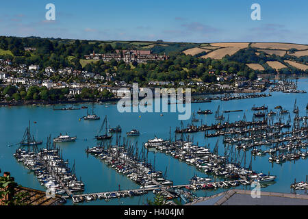 Dartmouth Devon England uk Abbildung wie Zeichentrick-Effekt von Stadt und Boote auf dem Fluss Stockfoto