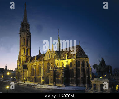 Ungarn, Budapest, Matthias Kirche, equestrian Statue König Stephan i., Beleuchtung, Abend, Europa, Kapital, Kirche, Matyas Templom, Kathedrale, Krönungskirche, 1255-1269, Restaurierung, 19 Jhdt., Gothic, ehemals Pfarrkirche unserer lieben Frau, Struktur, Architektur, Kultur, Sehenswürdigkeit, Dämmerung Stockfoto