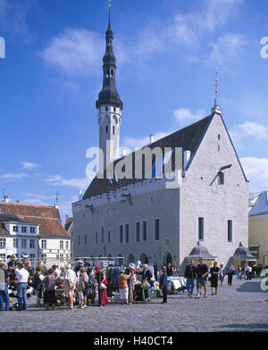 Estland, Tallinn, Rathaus, Marktplatz, Verkaufsstände, Touristen, Europa, Nordosteuropa, die baltischen Staaten, Eesti Vabariik, Reval, Tallinn, Stadt, Hauptstadt, Teil Stadt, Stadtzentrum, Stadtrat, Rathausturm, Struktur, Architektur, Gebäude, Raum, Markt, Staaten, Vertrieb, Tourismus Stockfoto