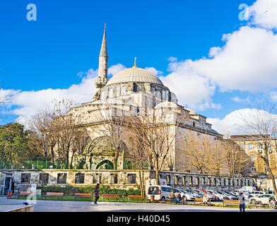 Gazi Atik Ali Pasha Mosque ist die mittelalterliche Moschee direkt neben dem Grand Bazaar Stockfoto