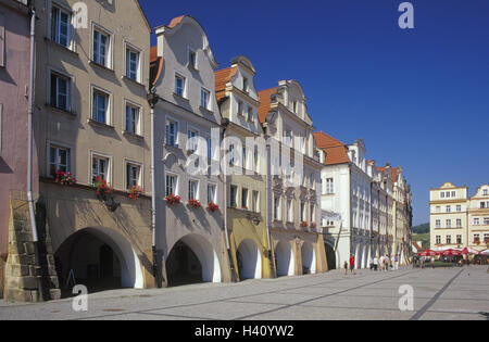 Polen, Schlesien, Hirsch Berg, Altstadt, Fußgängerzone, Bower Häuser, Europa, Rzeczpospolita Polska, Slask, Jelenia Góra, Riesengebirge, Stadt, Teil Stadt, Stadtzentrum, Häuser, Haus Linie, Lauben, Pergolen, baut 16. -18. Jh., Fassade, Haus facad Stockfoto